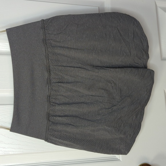Gymshark Vital Seamless 2.0 Gray 2 in 1 Activewear Workout Shorts - Picture 3 of 13